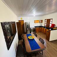 Casa Aconchegante 5 Min Praia com Churrasqueira