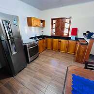 Casa Aconchegante 5 Min Praia com Churrasqueira