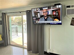 Sea Jay Motel & Marina