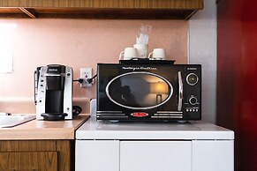 Sea Jay Motel & Marina