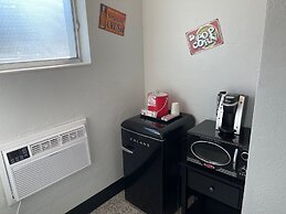 Sea Jay Motel & Marina