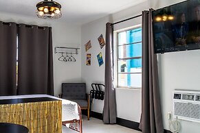 Sea Jay Motel & Marina