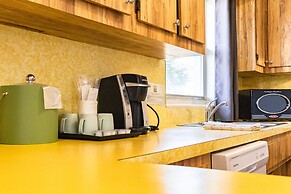 Sea Jay Motel & Marina