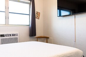 Sea Jay Motel & Marina