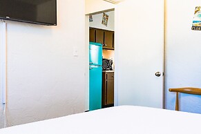 Sea Jay Motel & Marina