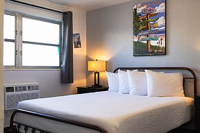 Sea Jay Motel & Marina