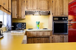 Sea Jay Motel & Marina