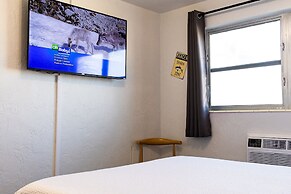 Sea Jay Motel & Marina