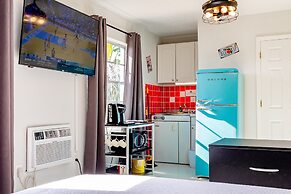 Sea Jay Motel & Marina