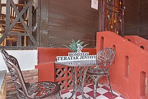 OYO Home 90332 Jentayu Homestay Pontian
