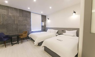 Pyeongtaek Godeok Richstay Hotel