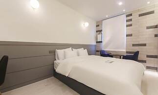 Pyeongtaek Godeok Richstay Hotel