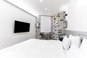 Pyeongtaek Godeok Richstay Hotel