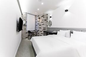 Pyeongtaek Godeok Richstay Hotel