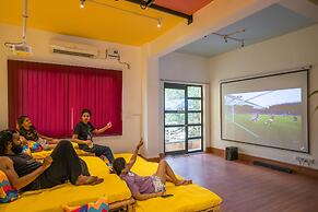 goSTOPS Rishikesh Lakshman Jhula - Hostel