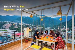 goSTOPS Rishikesh, Lakshman Jhula