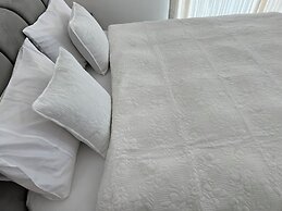 Prince Palace Hadera White Beach