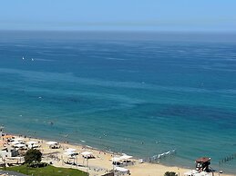 Prince Palace Hadera White Beach