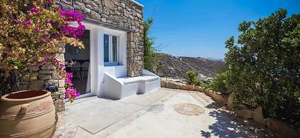 Stunning 2BR Cottage With Private Pool in Mykonos