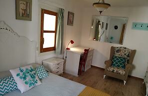 Rural House in Niguelas Next to Alpujarra