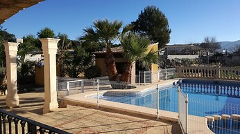 Spacious Villa With Large Private Pool and Incredible Views