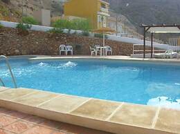 Chalet In Aguadulce Roquetas De Mar With Magnificent Sea Views
