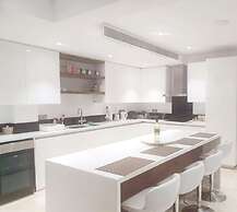 Luxury 6 Bedroom Villa With Privet Pool in Paphos