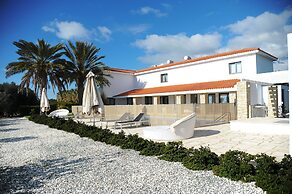 Luxury 6 Bedroom Villa With Privet Pool in Paphos