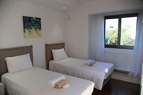 Luxury 6 Bedroom Villa With Privet Pool in Paphos
