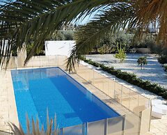 Luxury 6 Bedroom Villa With Privet Pool in Paphos