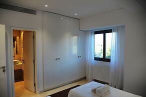 Luxury 6 Bedroom Villa With Privet Pool in Paphos