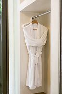 Villa Alice Dua by Villa Finder