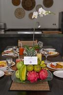 Villa Alice Dua by Villa Finder