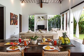 Villa Alice Dua by Villa Finder