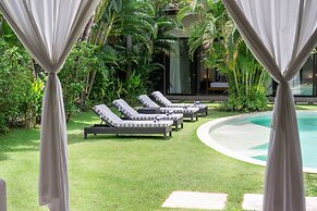 Villa Alice Dua by Villa Finder