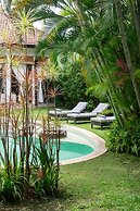 Villa Alice Dua by Villa Finder