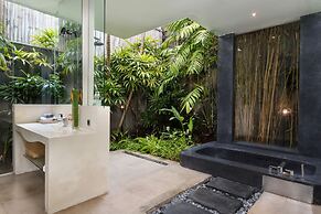 Villa Alice Dua by Villa Finder