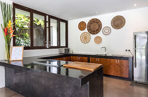 Villa Alice Dua by Villa Finder