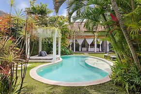 Villa Alice Dua by Villa Finder