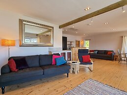 Cosy House in Eigionfa