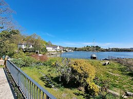 Cosy House in Eigionfa
