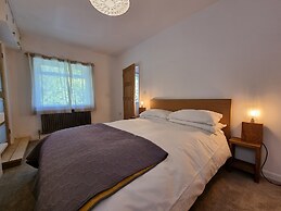 Cosy House in Eigionfa