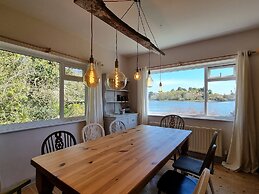 Cosy House in Eigionfa