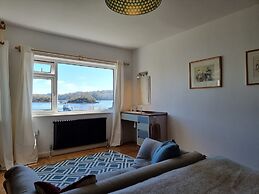 Cosy House in Eigionfa