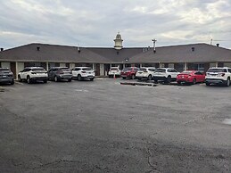 The Tompkinsville Inn