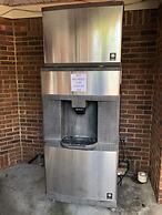 The Tompkinsville Inn