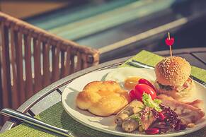 Holiday Inn One Thousand Island Lake by IHG