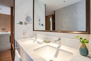 Holiday Inn One Thousand Island Lake by IHG