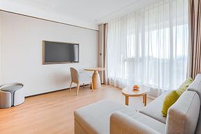 Holiday Inn One Thousand Island Lake by IHG