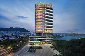 Holiday Inn One Thousand Island Lake by IHG